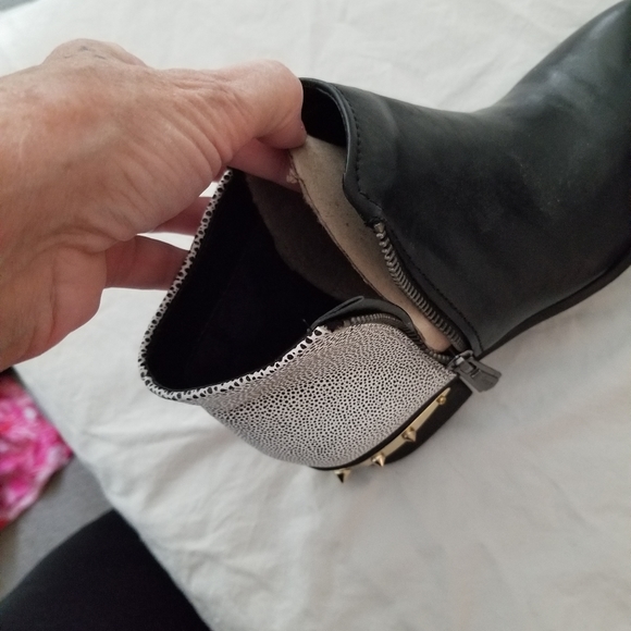 Booties - Picture 5 of 5